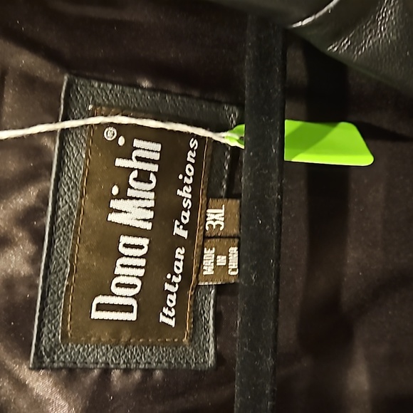 LADIES LEATHER JACKET - Picture 2 of 4